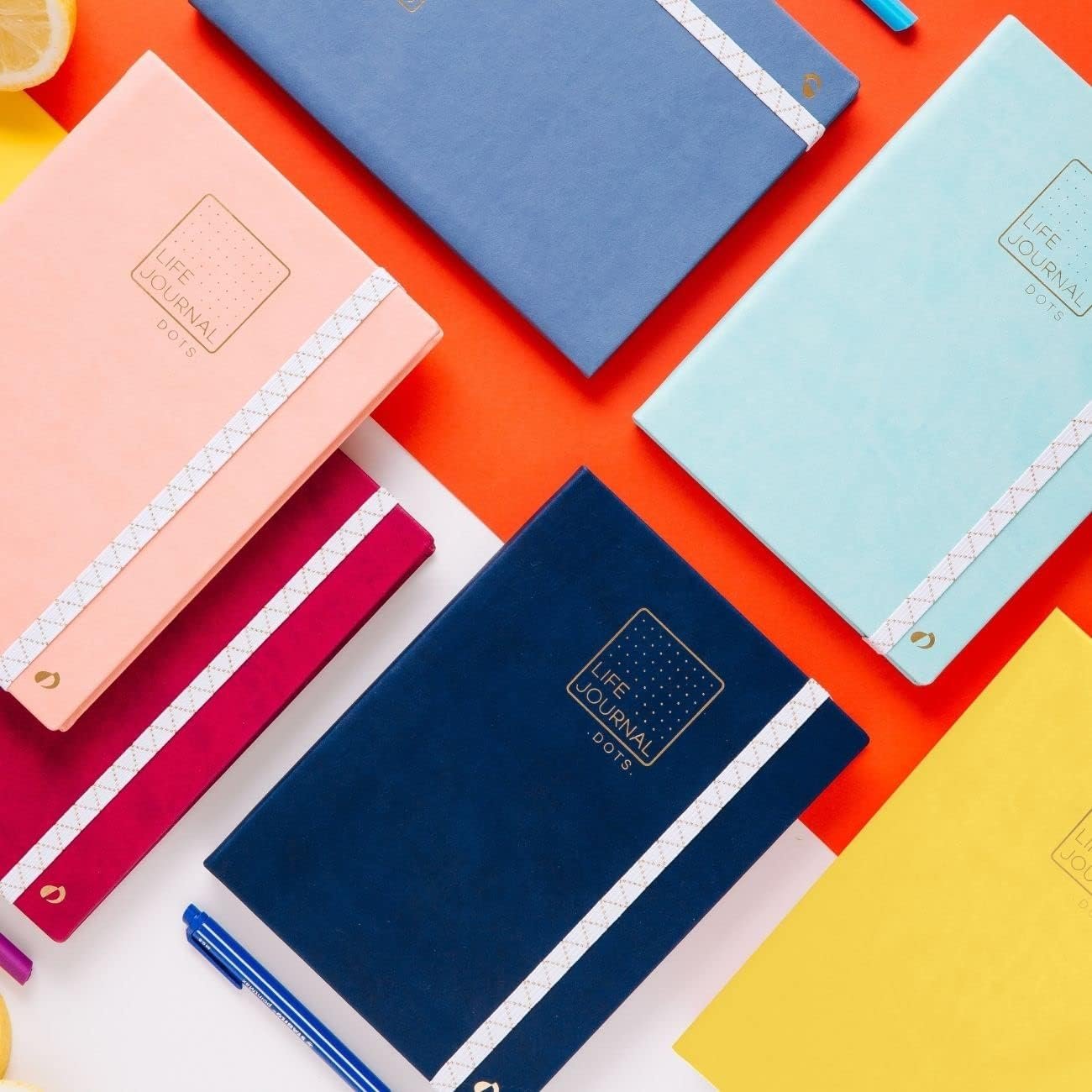 Quo Vadis - Collection : Life Journal - CARNET DE NOTES A POINTS (DOTS) - Type Bullet Journal - Fermeture élastique et rabat de rangement - Papier blanc Clairefontaine - Couverture rigide - Prune – Image 5